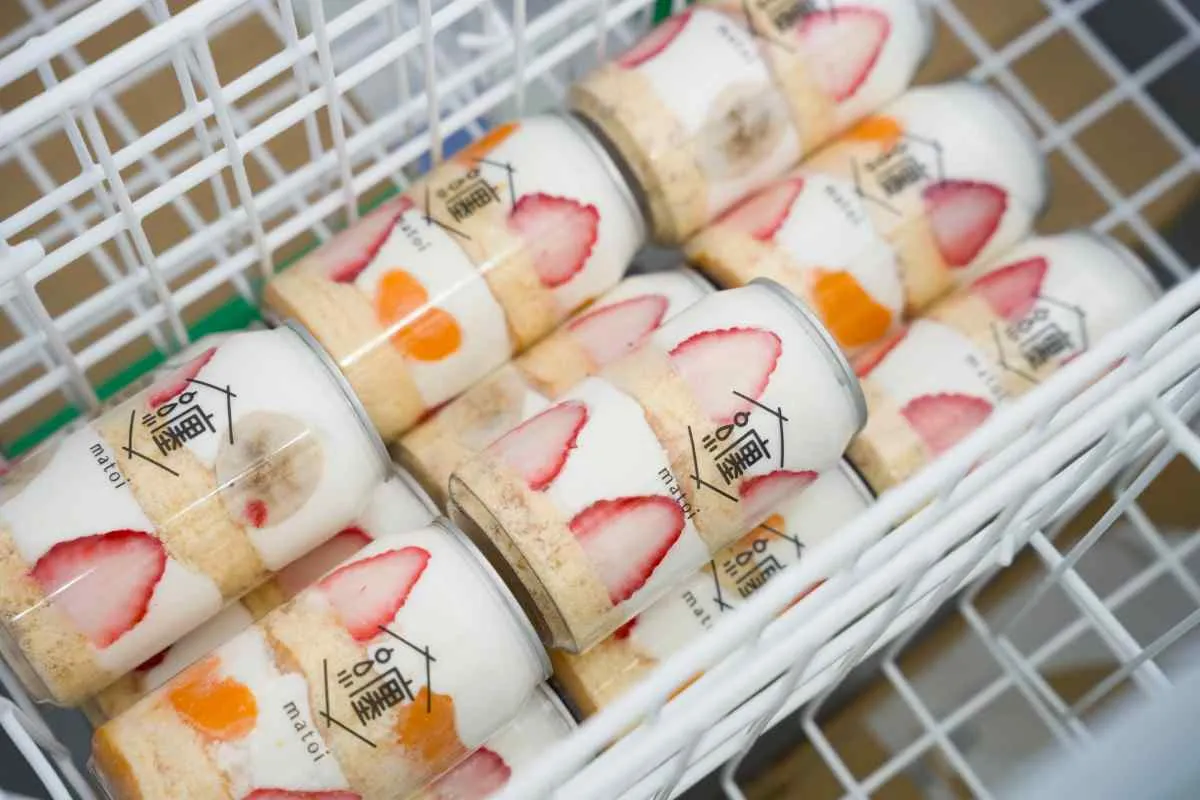 ショートケーキ缶 | 山口県山口市の無人販売なら纒と餃子たち。山口店